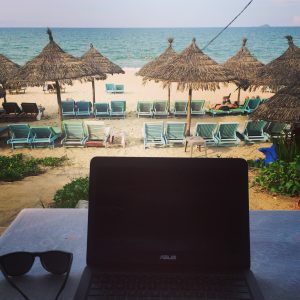 digital nomad werk strand